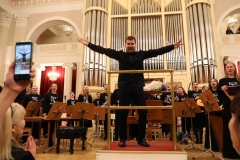 1_vseoni_dirizher_andrej_dolgov_bolshoj_zal_filarmonii_spb_